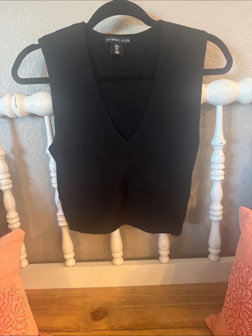 Sincerly Jules Black Ribbed V-Neck Tank Top